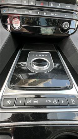 جاگوار F-Pace